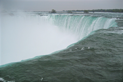 Crest of Horseshoe Falls from the Canadian side of the Niagara River.